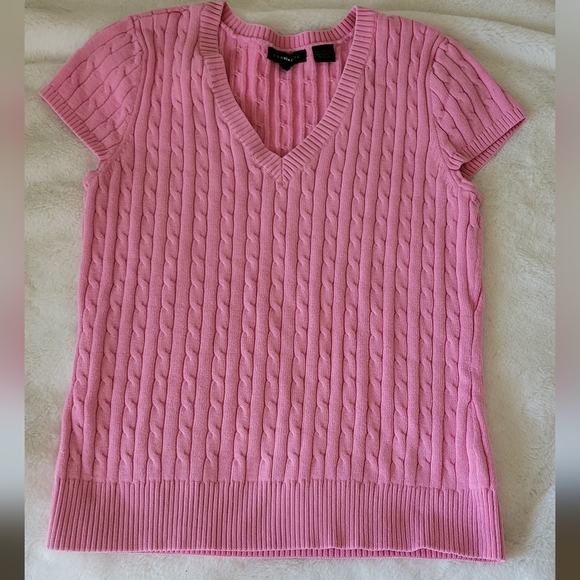 Vineyard Vines size 4 linen & cotton shorts. Embroidered like new + FREE top! - Picture 9 of 13